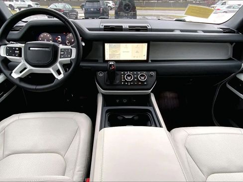 Certified 2024 Land Rover Defender 110 SE image 13