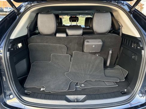 Certified 2024 MAZDA CX-90 Plug-In Hybrid w/ Preferred image 32