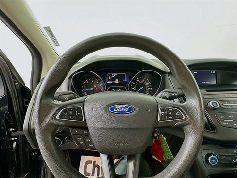 Used 2016 Ford Focus SE image 11