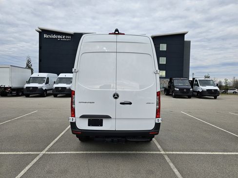 New 2025 Mercedes-Benz Sprinter 2500 image 5