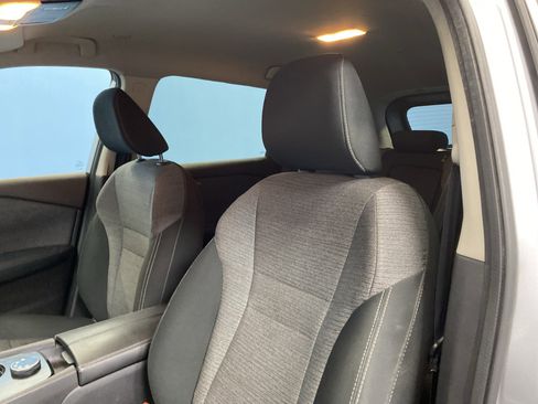 Used 2022 Nissan Rogue SV image 8