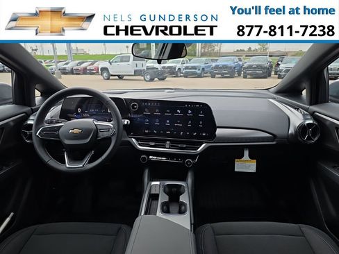 New 2026 Chevrolet Equinox EV LT w/ Comfort Package AWD/4WD image 13