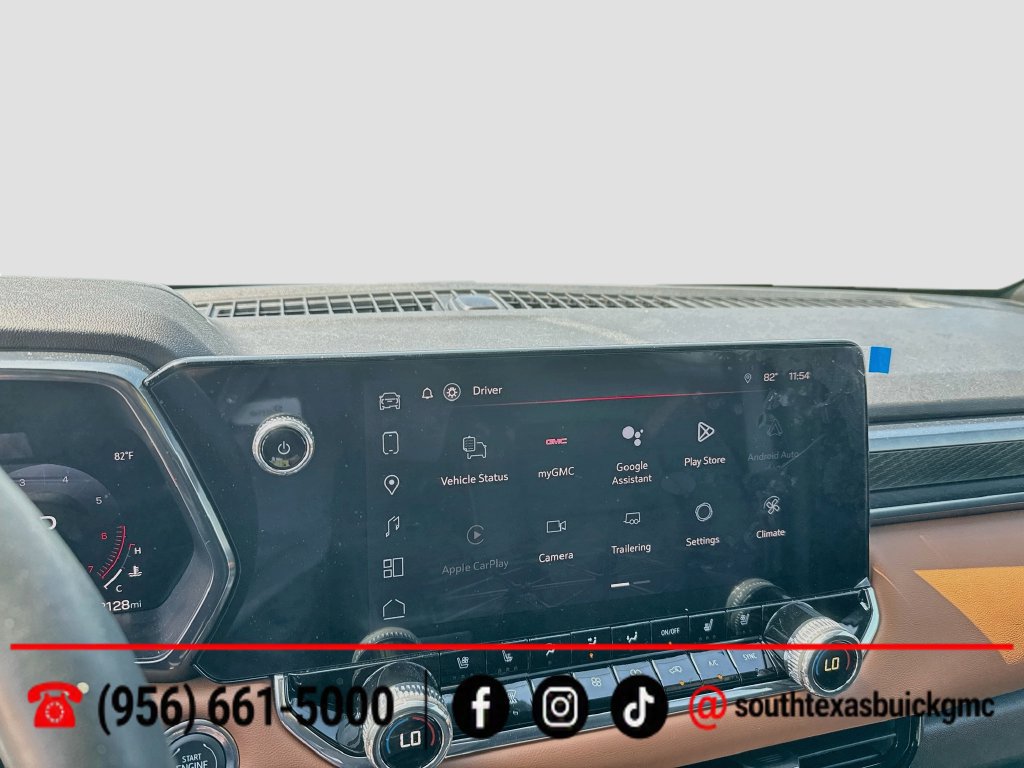 Used 2026 GMC Canyon AT4 w/ AT4 Premium Package AWD/4WD image 16