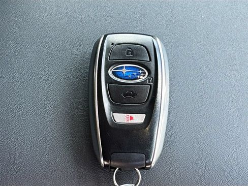 Used 2024 Subaru Outback Limited w/ Popular Package #2 AWD/4WD image 32