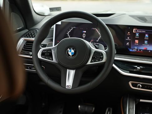 New 2027 BMW X7 xDrive40i w/ M Sport Package AWD/4WD image 29