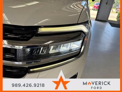 Used 2023 Ford Expedition Limited AWD/4WD image 45