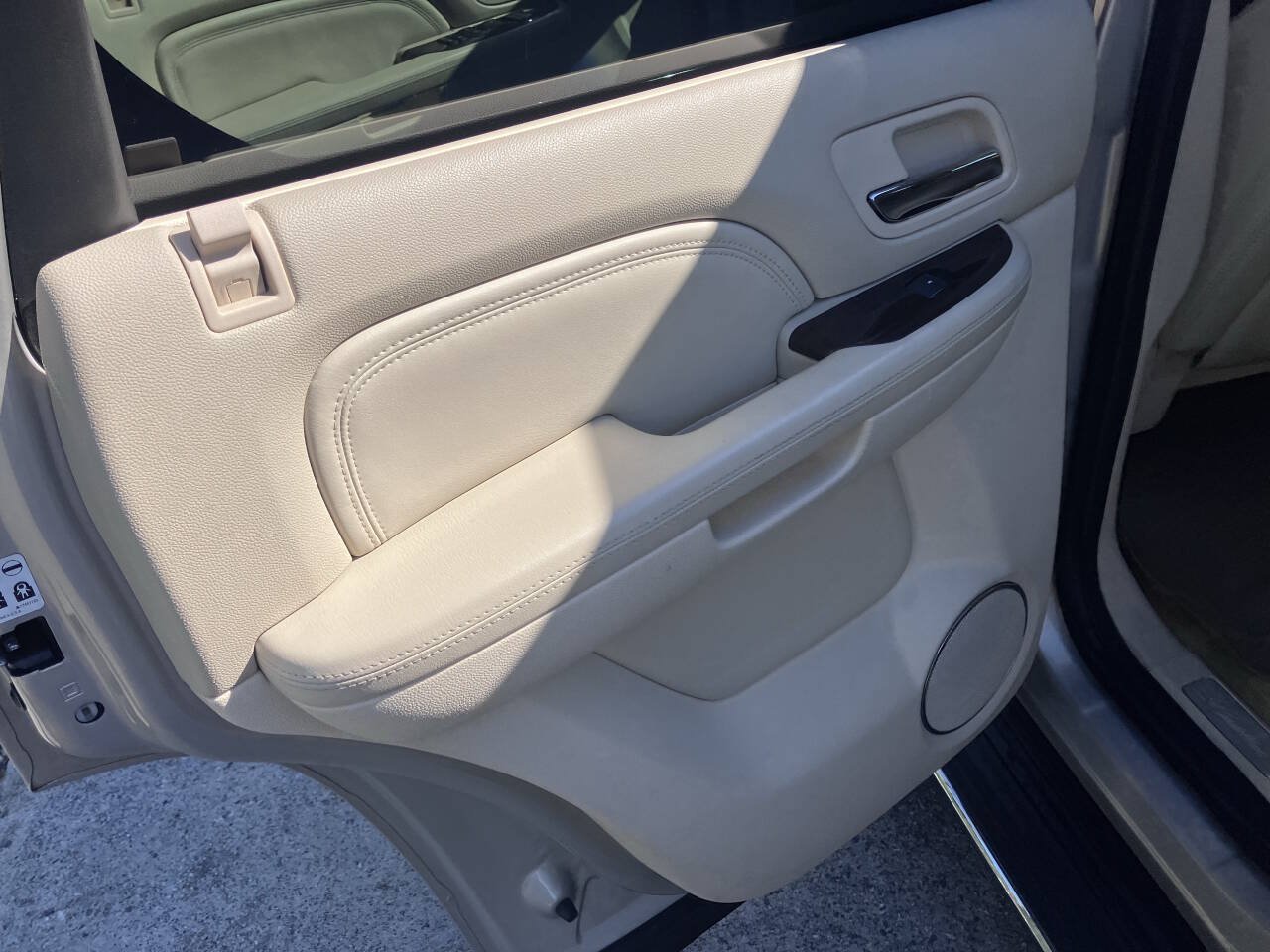 Used 2007 Cadillac Escalade AWD image 11