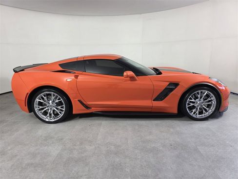 Used 2019 Chevrolet Corvette Z06 image 3