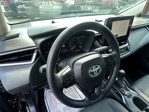 Used 2024 Toyota Corolla LE FWD image 7