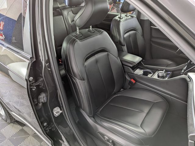 Used 2024 Jeep Grand Cherokee Limited AWD/4WD image 36