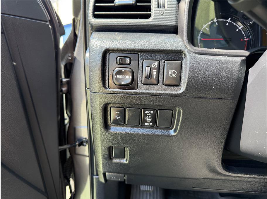 Used 2021 Toyota 4Runner SR5 AWD/4WD image 27