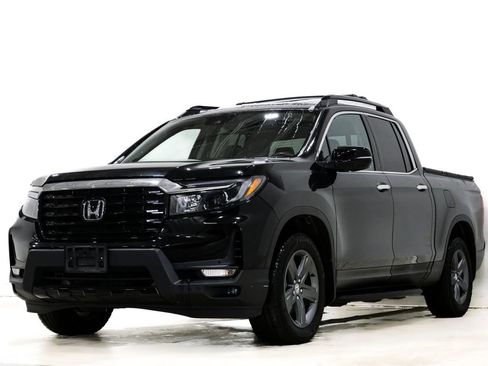Used 2023 Honda Ridgeline RTL-E image 3