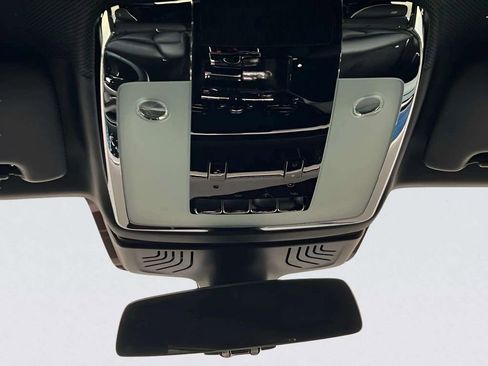Used 2020 Rolls-Royce Phantom Sedan RWD image 6