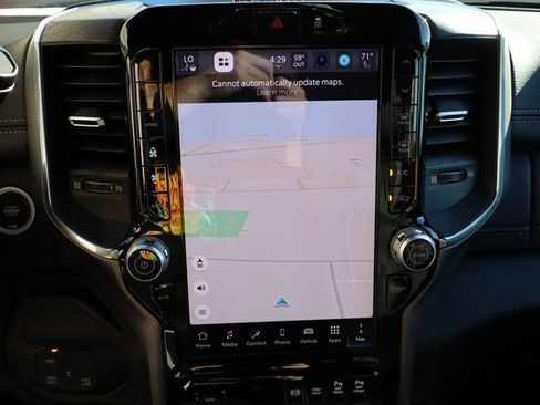 Used 2025 RAM 2500 Laramie image 27