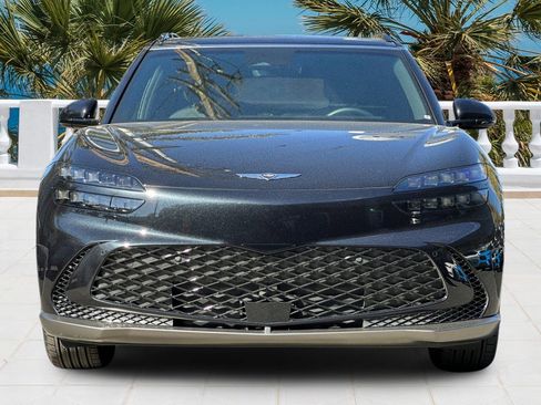 Used 2025 Genesis GV60 RWD image 10