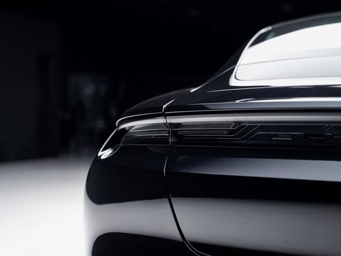 Used 2022 Porsche Taycan 4S image 28