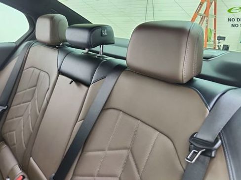 Used 2025 BMW 530i RWD image 30