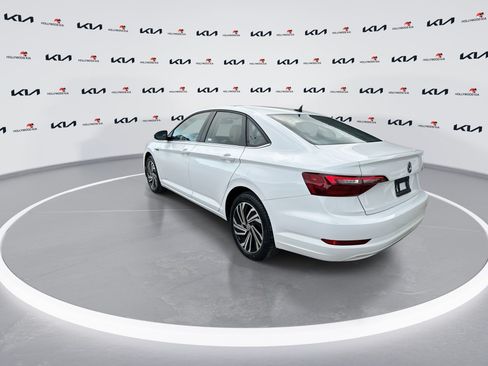 Used 2021 Volkswagen Jetta SEL FWD image 6