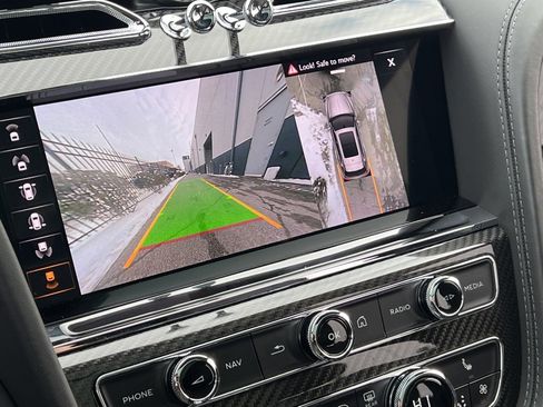 Certified 2022 Bentley Bentayga image 34