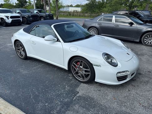 Used 2009 Porsche 911 Carrera 4S AWD/4WD image 2