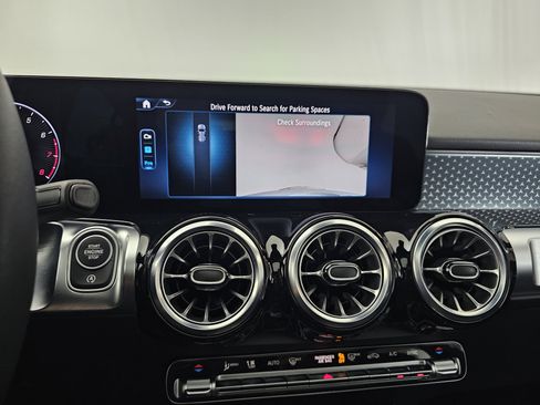 Certified 2025 Mercedes-Benz GLB 250 GLB 250 image 44