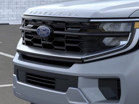 New 2026 Ford Expedition Max Platinum AWD/4WD image 17