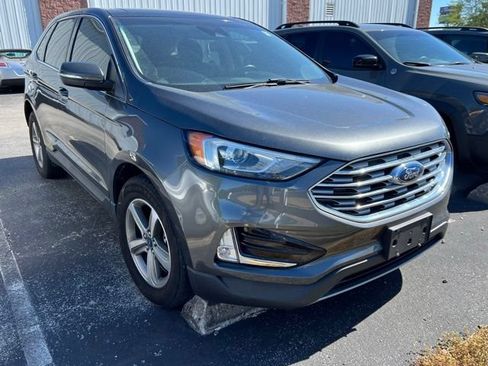 Used 2019 Ford Edge SEL w/ Equipment Group 201A FWD image 2