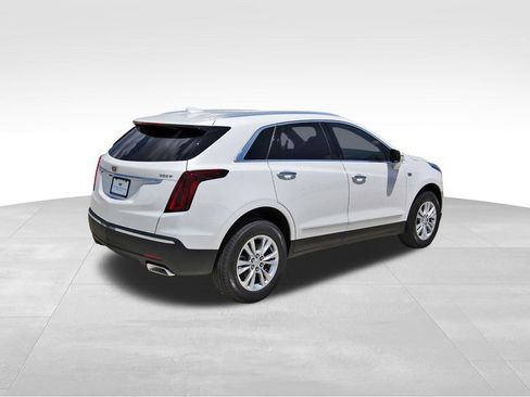 New 2025 Cadillac XT5 Luxury image 4
