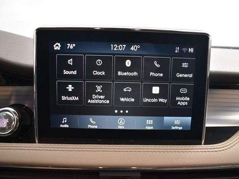 Used 2022 Lincoln Corsair Standard w/ Equipment Group 101A image 26