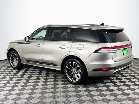 Used 2023 Lincoln Aviator Grand Touring w/ Equipment Group 301A AWD/4WD image 6