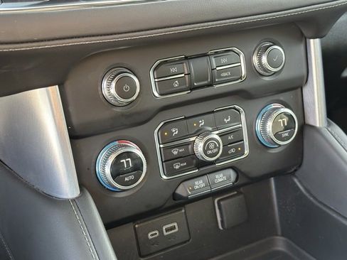 Certified 2023 GMC Yukon SLE image 11