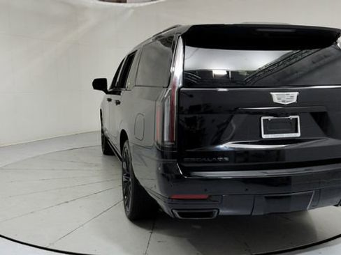 Certified 2026 Cadillac Escalade ESV Platinum Sport image 4