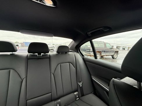 Used 2021 BMW 330i Sedan w/ Convenience Package image 26