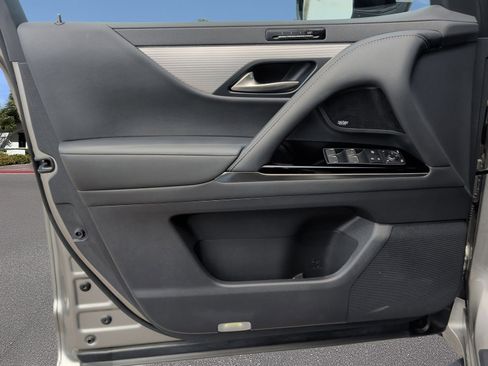 Used 2023 Lexus LX 600 F Sport w/ Accessory Package (Z1) image 8