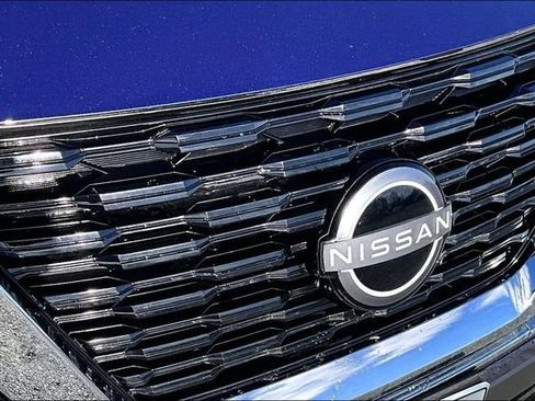 Used 2023 Nissan Rogue SL AWD/4WD image 30