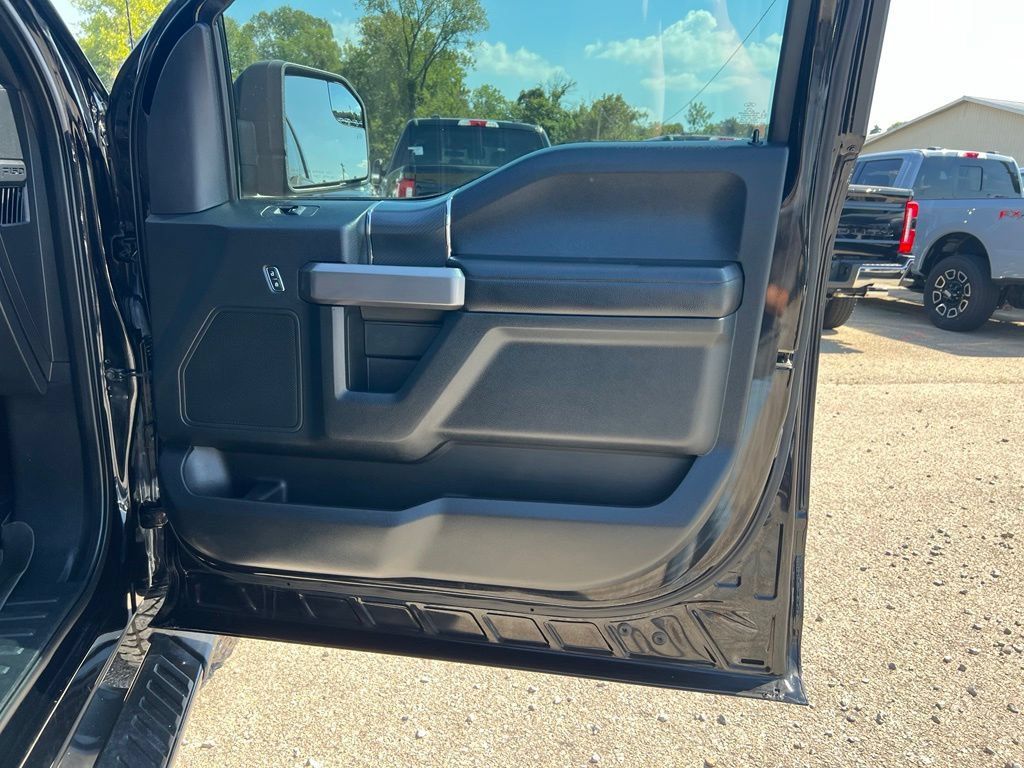 Used 2020 Ford F150 XLT w/ Equipment Group 302A Luxury AWD/4WD image 21