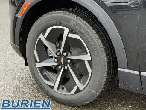 New 2026 Chevrolet Equinox EV LT image 36