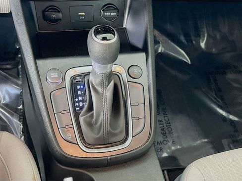 Used 2023 Hyundai Kona SEL image 16