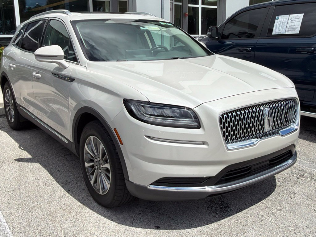Certified 2023 Lincoln Nautilus Reserve FWD image 1