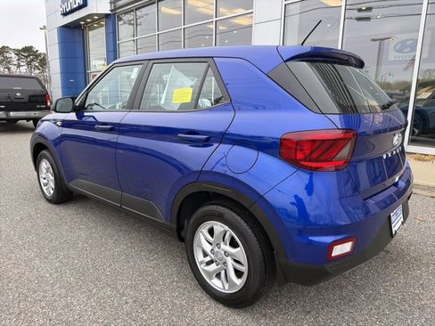 Used 2025 Hyundai Venue SE image 8