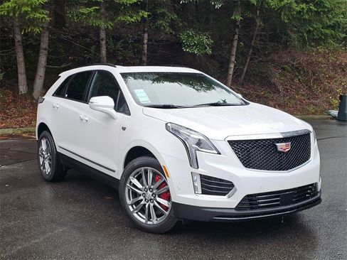 New 2026 Cadillac XT5 Sportv image 2
