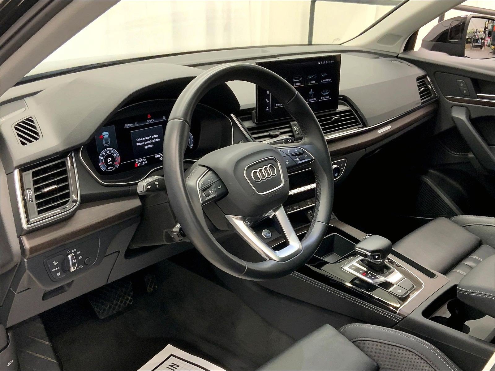 Certified 2023 Audi Q5 2.0T Premium Plus w/ Premium Plus Package AWD/4WD image 13