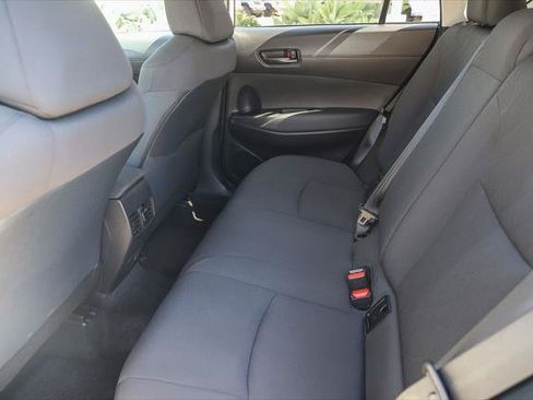 Certified 2024 Toyota Corolla Cross LE w/ Moonroof Package FWD image 18