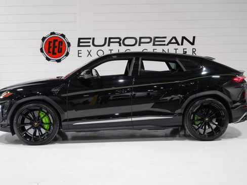 Used 2022 Lamborghini Urus AWD/4WD image 6