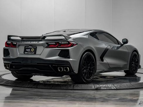 Used 2022 Chevrolet Corvette Stingray Preferred Cpe w/ Z51 Performance Package RWD image 23