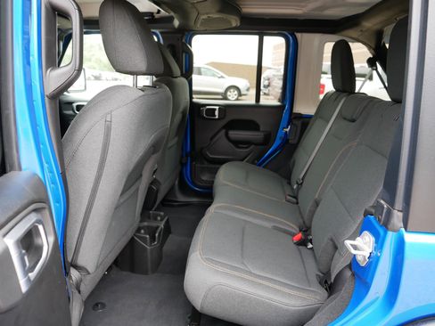 Used 2024 Jeep Wrangler Sport S image 35