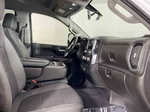 Used 2022 GMC Sierra 2500 SLE w/ SLE Value Package; AWD/4WD image 17