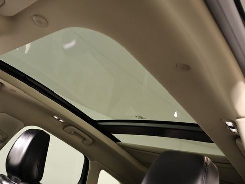 Used 2023 Lincoln Corsair Reserve w/ Equipment Group 201A image 16