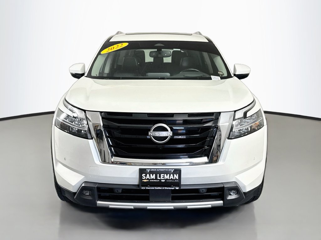 Used 2022 Nissan Pathfinder Platinum w/ Cargo Package AWD/4WD image 2