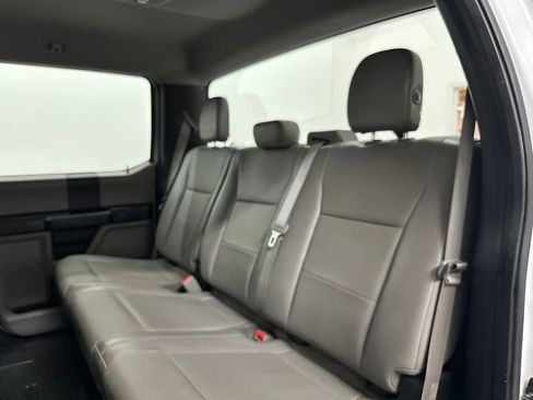 Used 2017 Ford F250 XL w/ Power Equipment Group AWD/4WD image 38